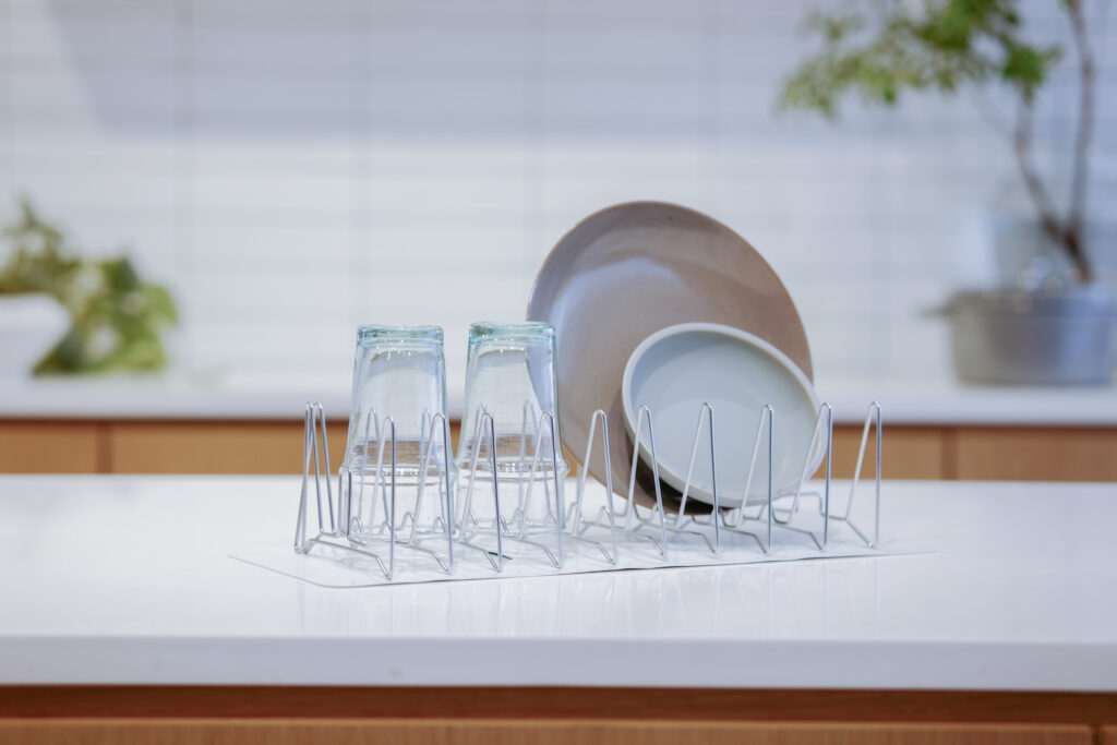 3cmに縮む水切りラックの使用例画像